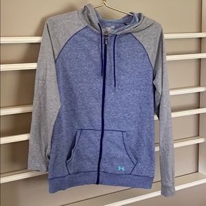 Semi- fitted hoodie. Blue and gray.